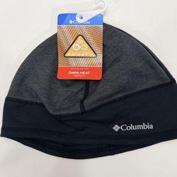 ***Columbia Beanie size S/M*****