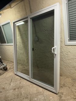 Sliding door