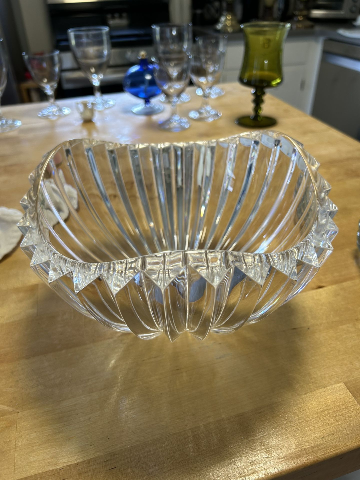 Mikasa Crystal Bowl 9” Diameter