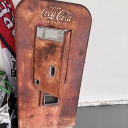 Antique Coke Machine 