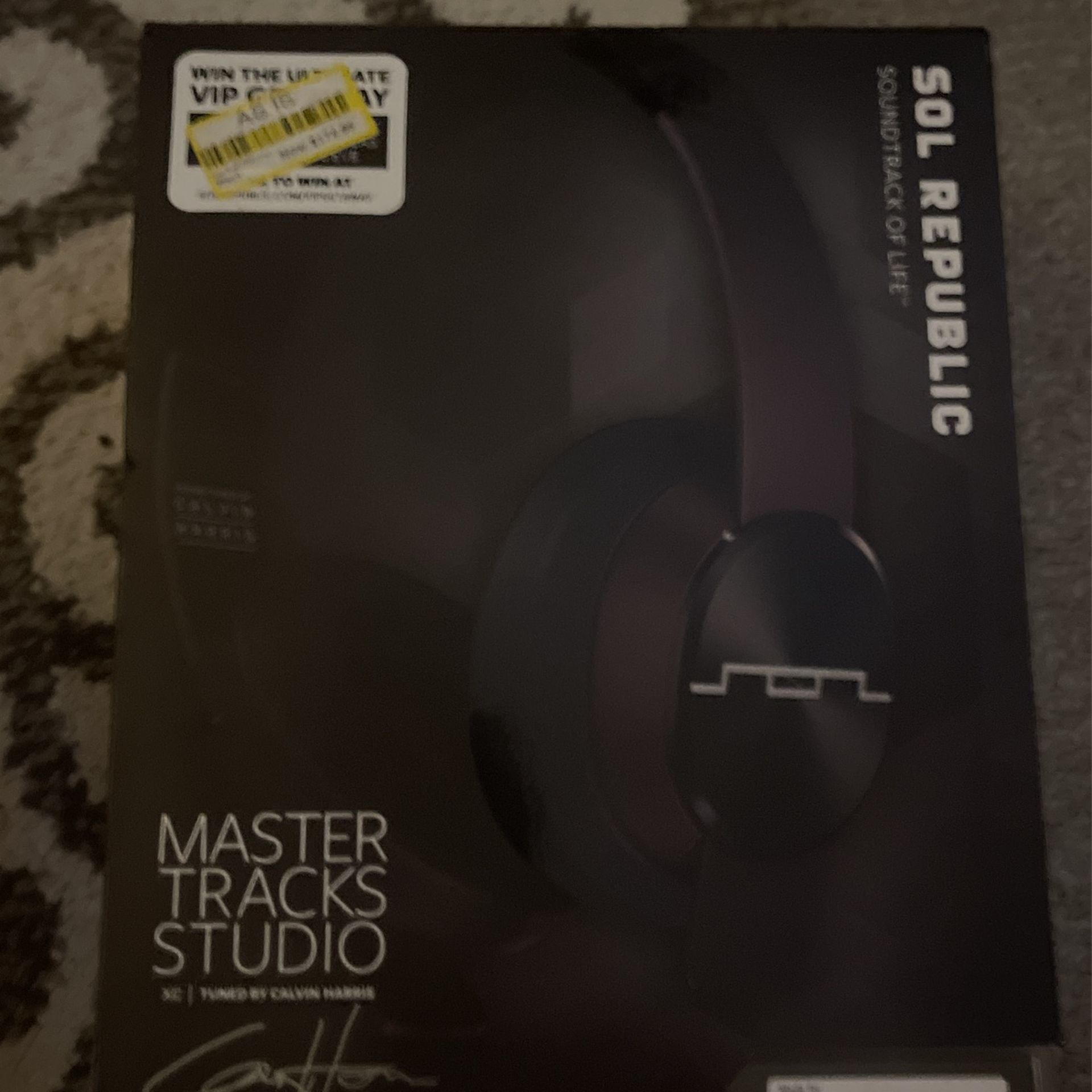 Never Used Headphones