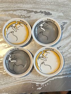 Precious Nya Nya Nyang Ceramic Kitty Cat Sauce Dishes - Set of 4   Charming ceramic sauce dishes featuring a set of four small plates with cat illustr