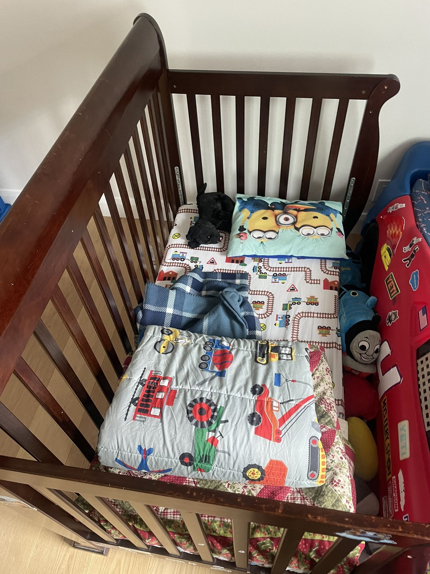 DaVinci Kalani 4-in-1 Convertible Crib