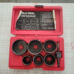 7 peace Journeyman's Hole Saw Kit. By blu - mol. Good for wood ,metal tile. Heavy-duty tri-still . Asking $10.00 bucks.