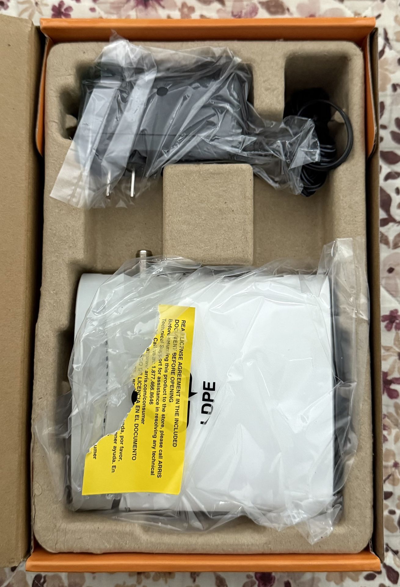 ARRIS Surfboard S33 V2 DOCSIS 3.1 Cable Modem