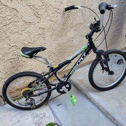 Kids and little Man bike GT 7 speed