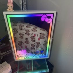 Hello Kitty Mirror