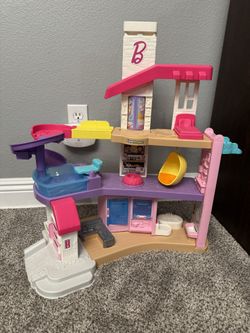 Little People Barbie Dreamhouse