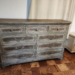 Hooker Furniture 9 Drawer dresser.  Retails for $2,900. 