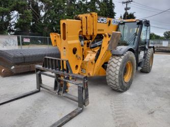 JCB 510-56 (Cabbed telehandler / reach forklift)