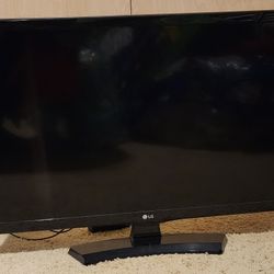 24 Inch LG Television. With Remote 