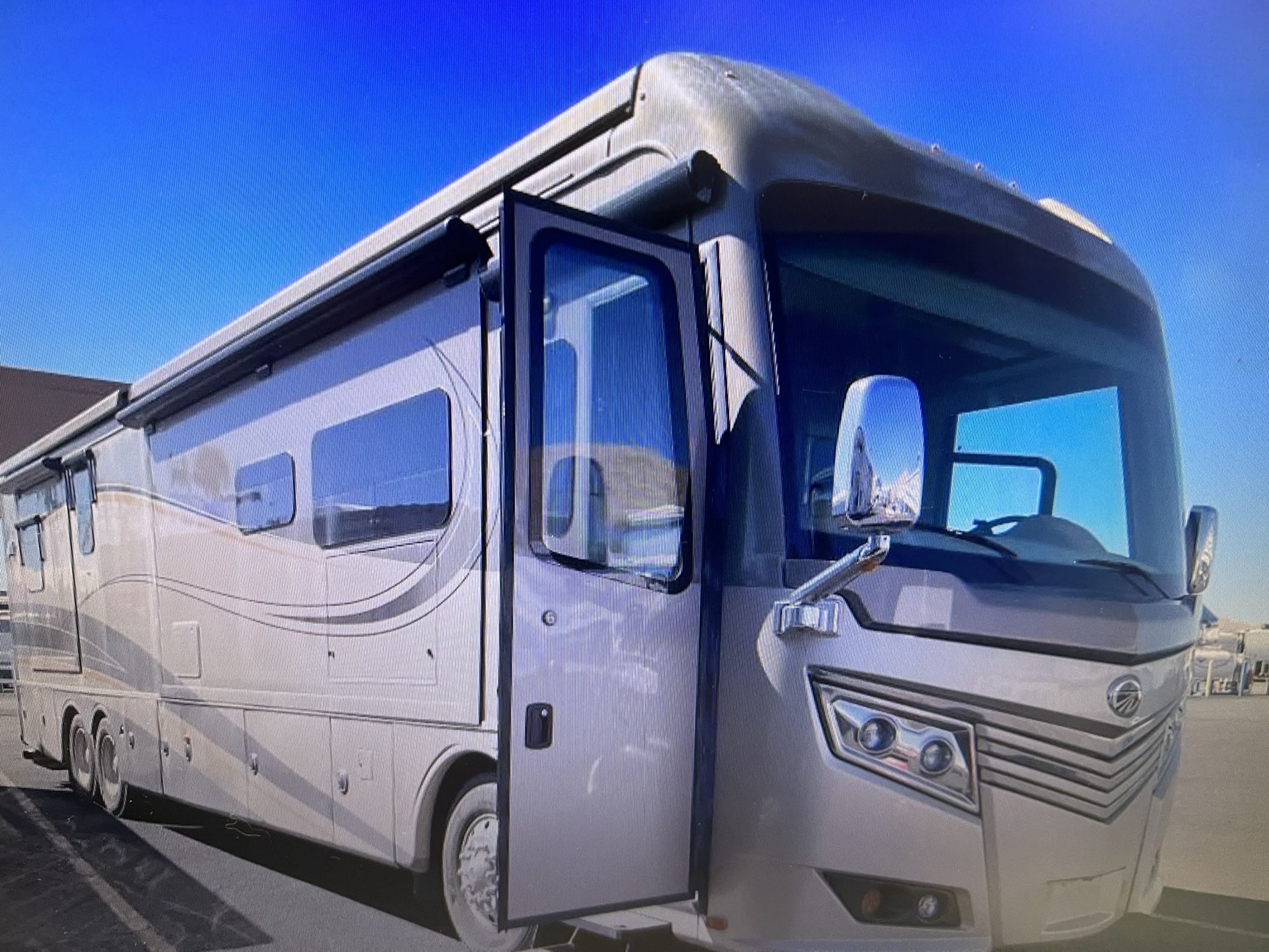 2014 MONACO DYNASTY 44PDQ