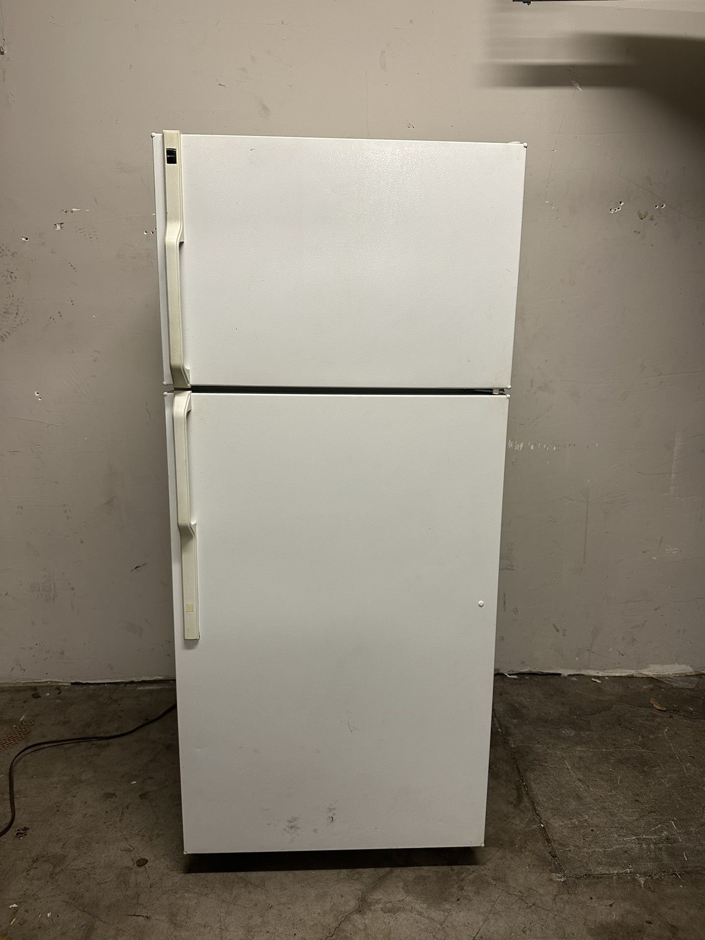 Hotpoint Refrigerator 