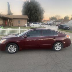 Nissan Altima 2012