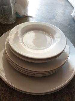 18 pieces Pure white dinner plates set cups
