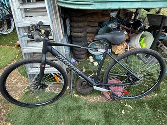 Infinity Boss 700C Three Disc Hybrid Bike