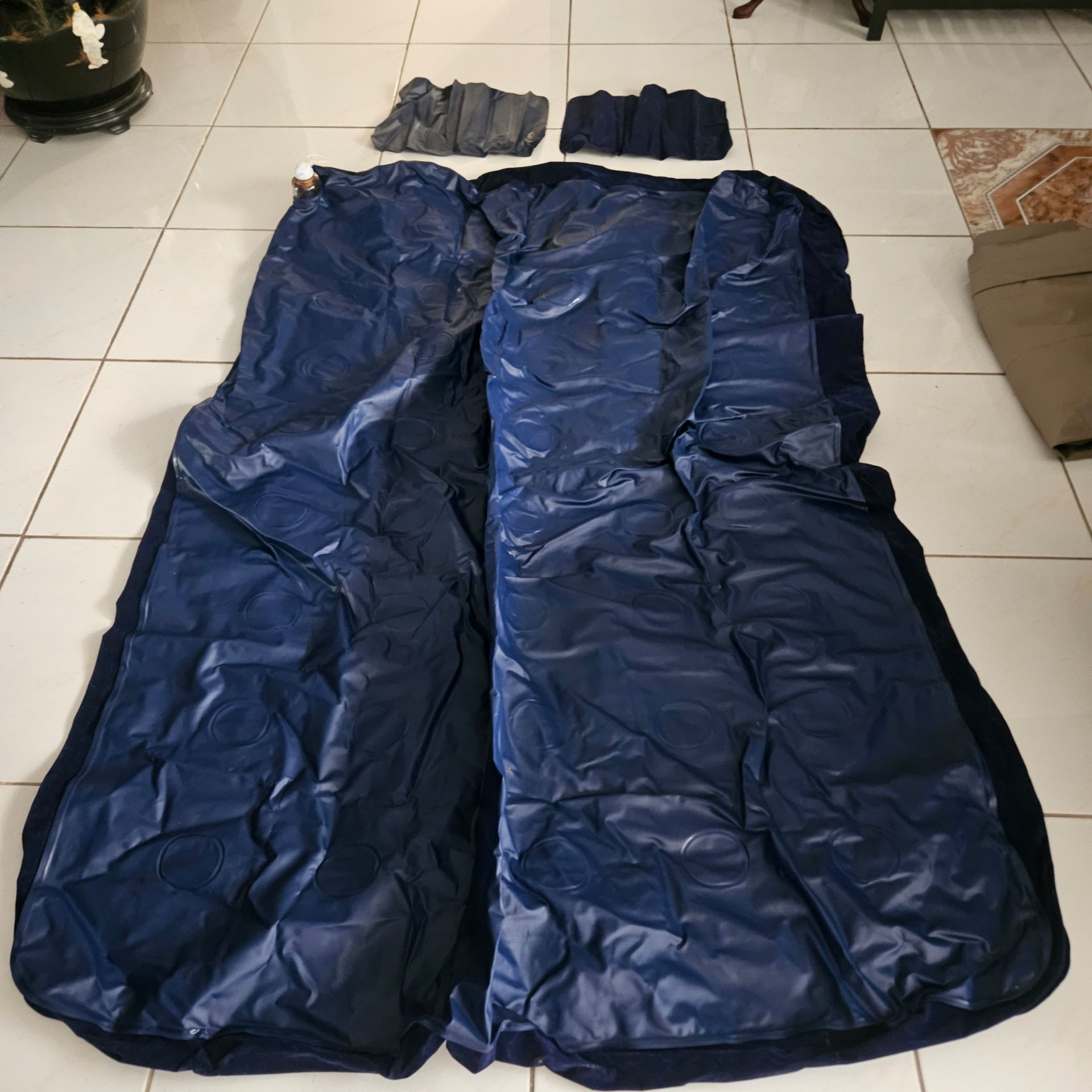 Queen size air mattress