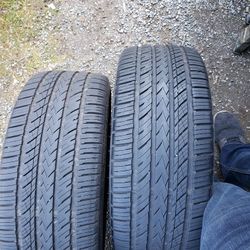 225/35R19