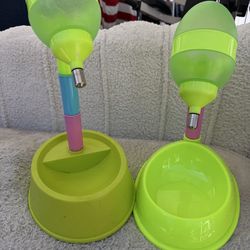 Water dispenser pets