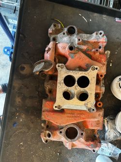 intage Chevy Small Block 4-Barrel Intake Manifold