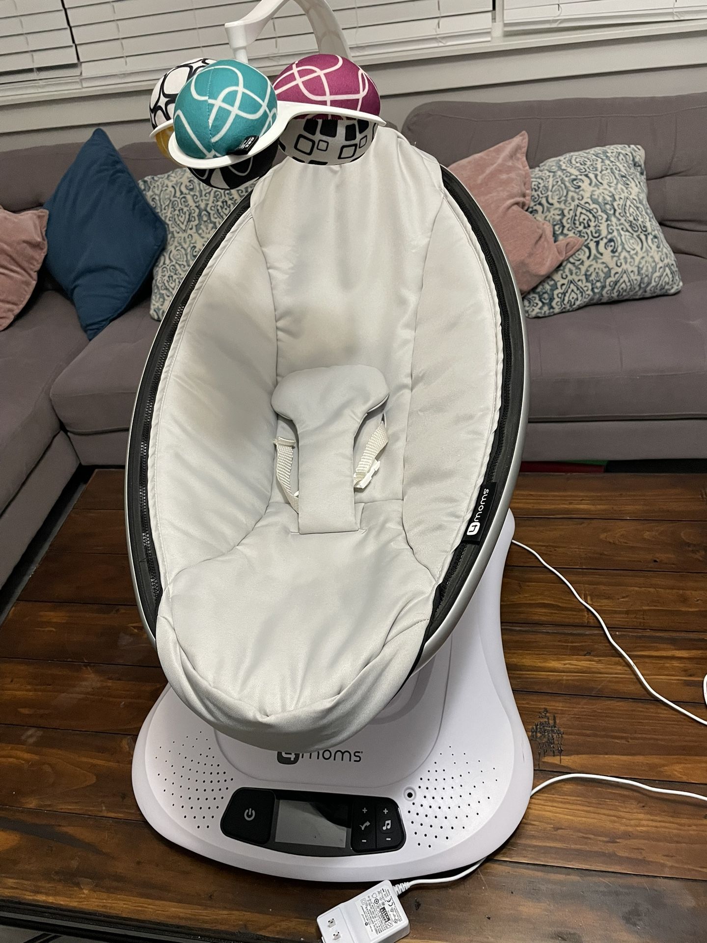 4moms Mamaroo Baby Swing