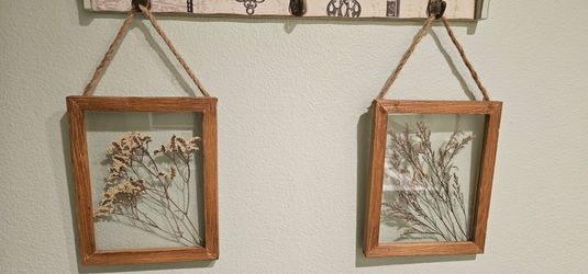 2 Wall Hanging Decor Glass Picture Frames