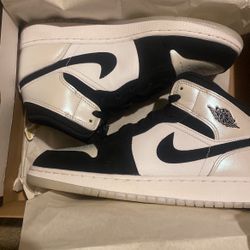 Jordan 1 SE Diamond