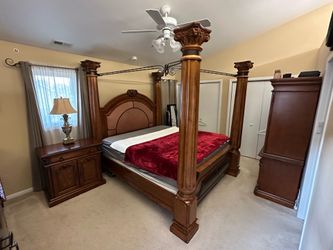 California King Four Poster Canopy Bedroom set