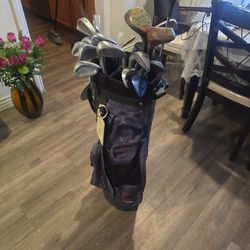 GOLF CLUBS WITH GOLF BAG (20 CLUBS)