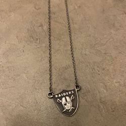 Ladies 925 Raider necklace