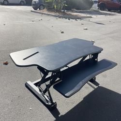 MountIt Standing Desk
