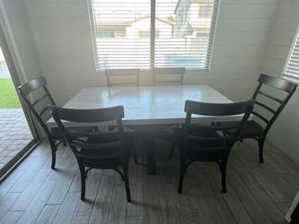 Kitchen Table with 6 Chairs