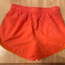 Women’s medium athletic shorts - non contact Door Pickup