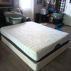 Queen mattress 