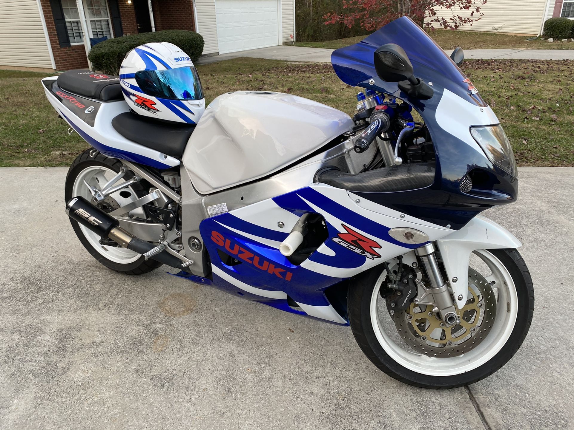 2002 sazuki GSXR 750