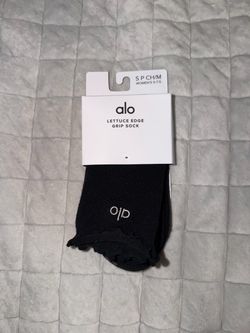 Alo socks size small 5-7.5