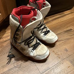 DC Size 12 Men’s Snowboarding Boots