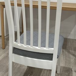 2 dining chairs (white)