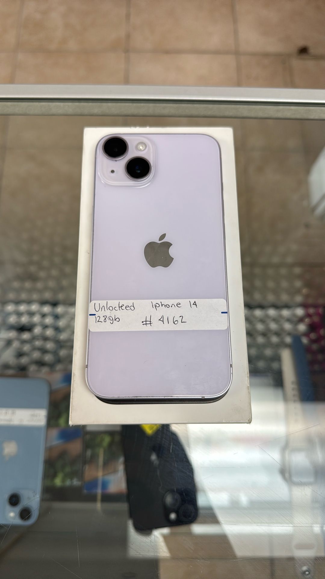 iPhone 14