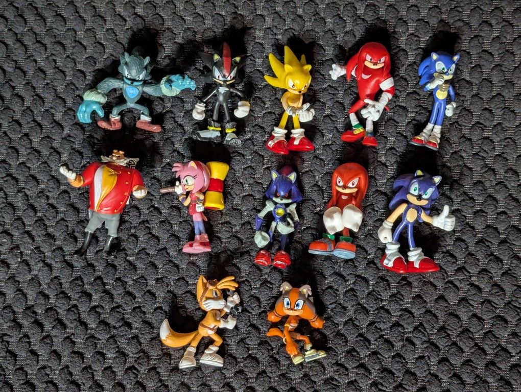 Sonic the Hedgehog Lot of 12 Rare Action Figures Includes Fan-Favorites SEGA
