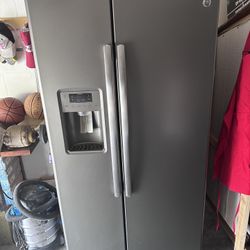 GE Refrigerator!!!