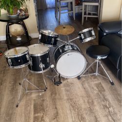 Rogers Junior Drum Set 