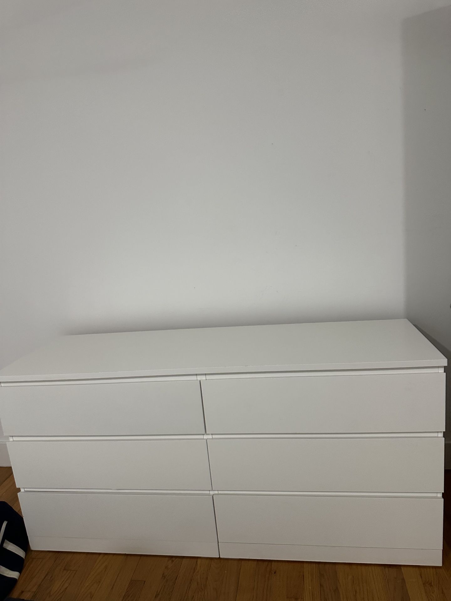 IKEA malm 6 Drawer Dresser 