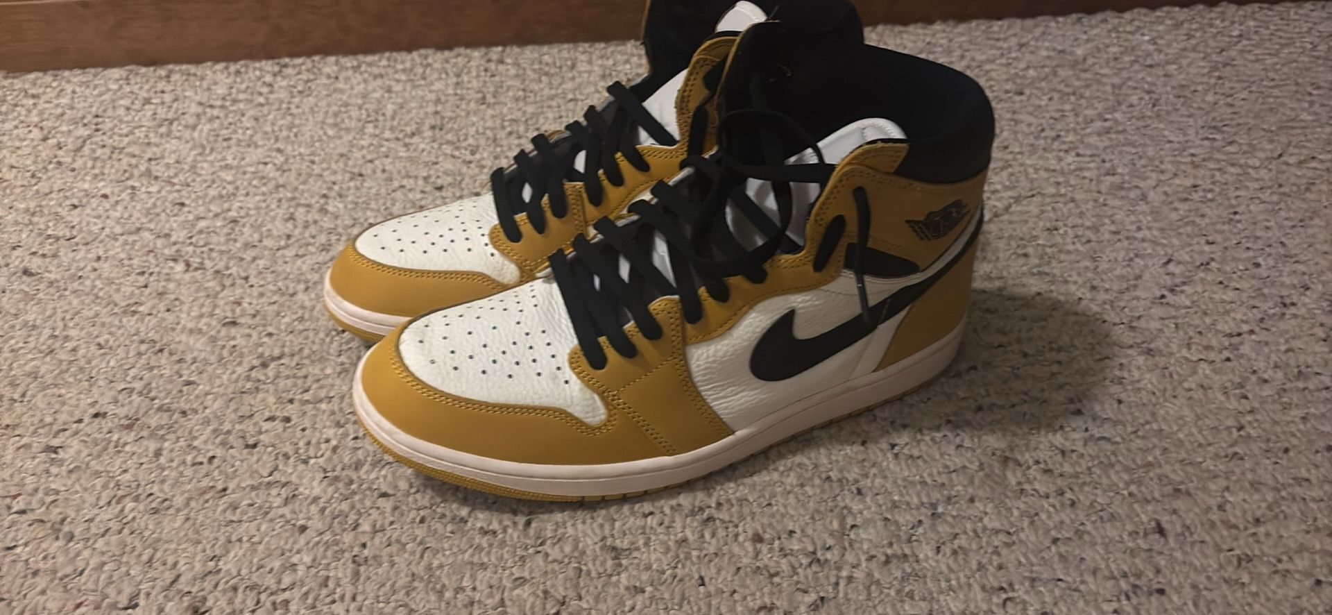 Jordan 1 Yellow Ochre Size 12