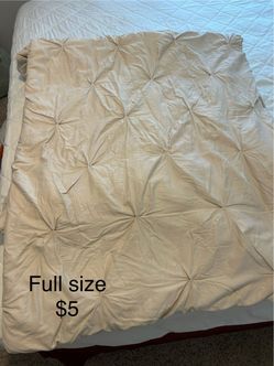Moving sale! Full size | bed comforter, flat sheet, & 2 pillow cases