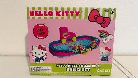 Hello Kitty Roller Rink Build Set