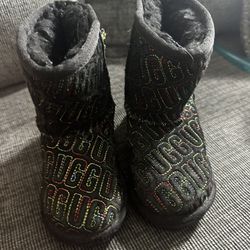 Toddler Size 8 UGGS Great Condition 