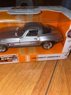 Jada toys 1966 Chevy Corvette
