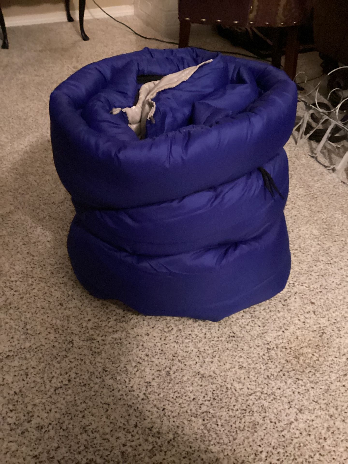 LOT #16 - COLEMAN EXTRA LARGE SLEEPING BAG