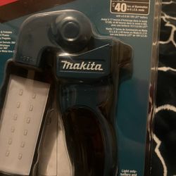 Makita 17 Illumination Flashlight